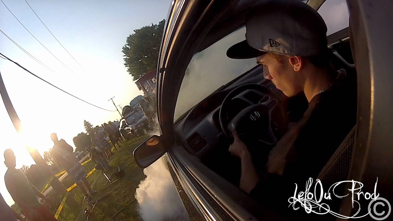 Show de boucane à Charette Civic si 2008 HD 1080p