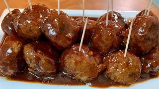 HOMEMADE BBQ MEATBALLS IN CROCKPOT