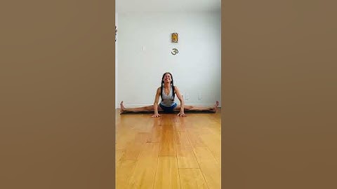 MIDDLE SPLITS Straddle 5 Ways: #4 From Sitting | #yoga