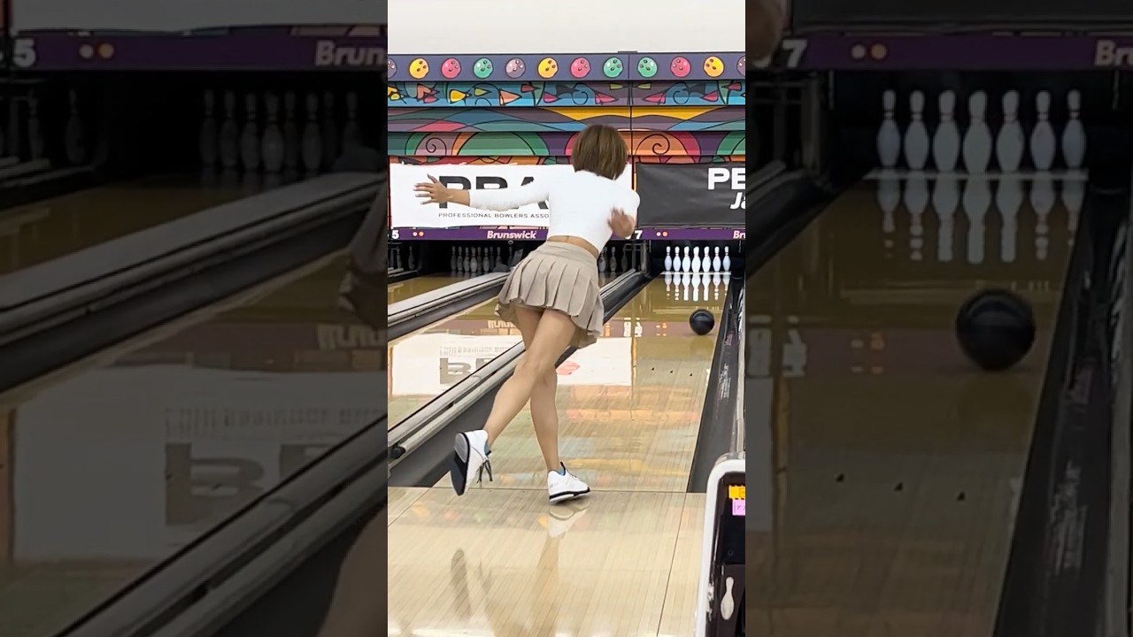 【ボウリングイベントあります🎉】バイク女子ボウラーあいか🏍️🎳 #bowling #shorts #shortvideo