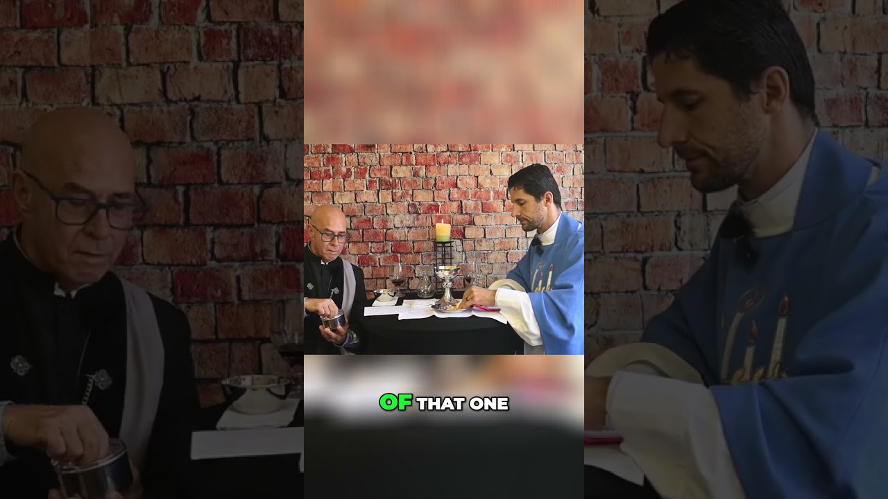 Episcopal 101: What is on the Altar at Mass? #mass #episcopal #priest #catholic