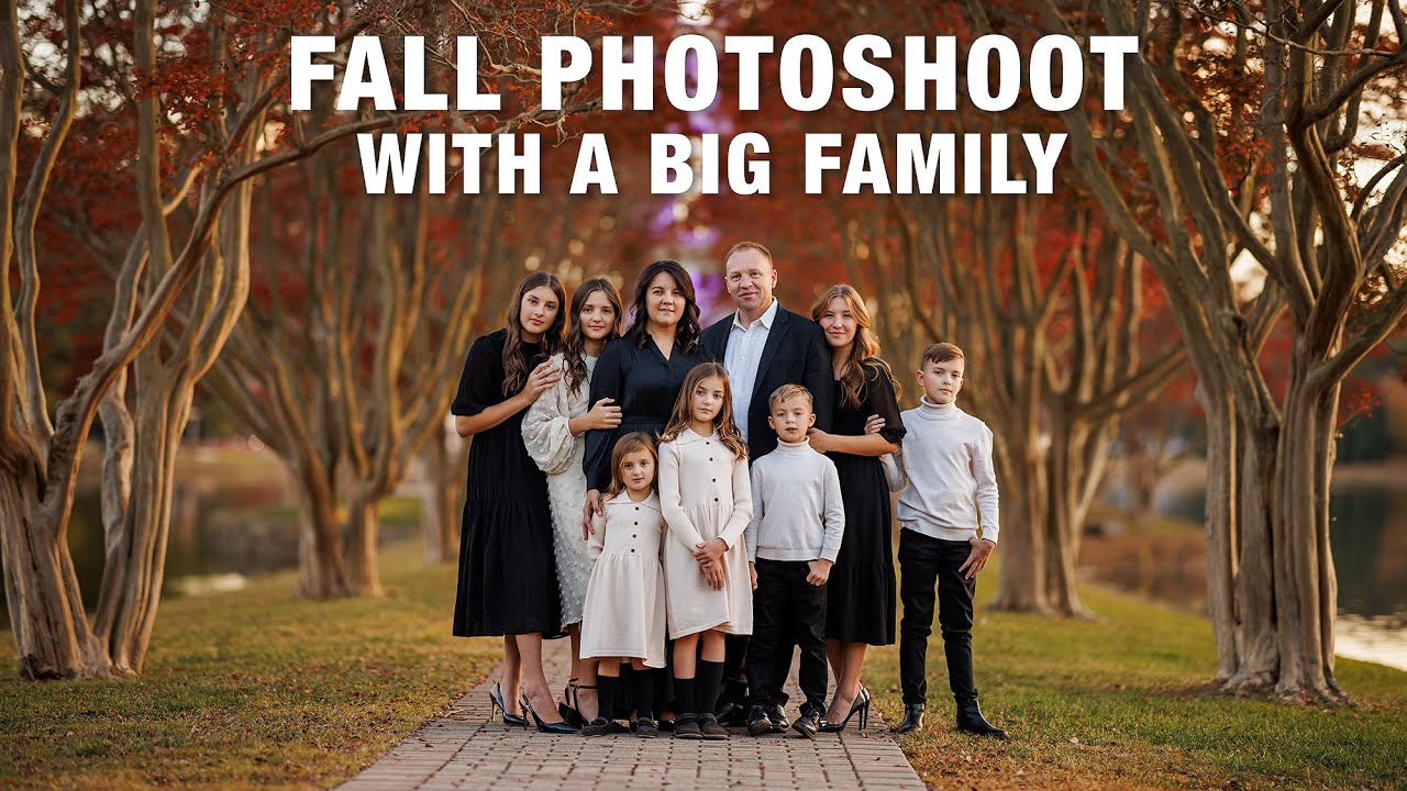 A Large Family in the New Year`s Interior Has Fun and Poses for the Camera  Stock Photo - Image of present, caucasian: 160850348