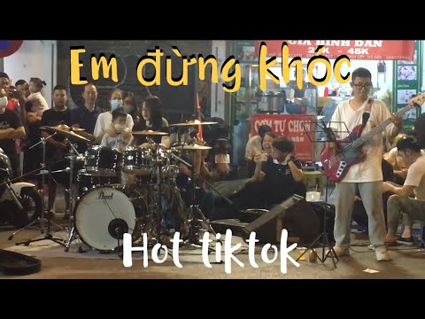 Video Don't cry | Hot Girl beats drums very hot | walking... - youtube