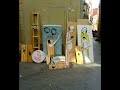 Следите за его последними работами и проектами на официальном сайте:👉 www.artistrash.es