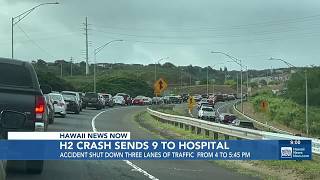 9 hospitalized in crash that closed 3 lanes of H-2 Freeway