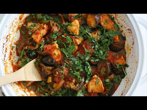 Video: Lub Caij Ntuj Sov Zaub Xam Lav Nrog Eggplant Thiab Kua Txob