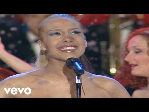 Las Campanas Del Amor Monica Naranjo Letras Com