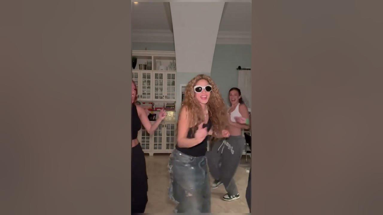 Shakira - soltera, bailando #shakira #soltera #bailando