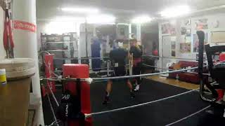 20歳(白グローブ)VS41歳(金グローブ)スパーリング！！3R目！！