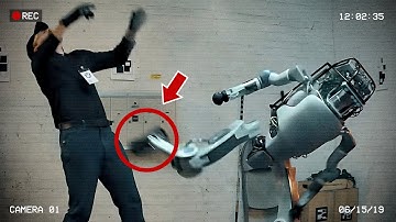 AI-robot vastgelegd op camera terwijl hij terugvecht tegen mensen