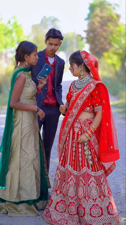 ungli pakad ke tune chalna sikhaya