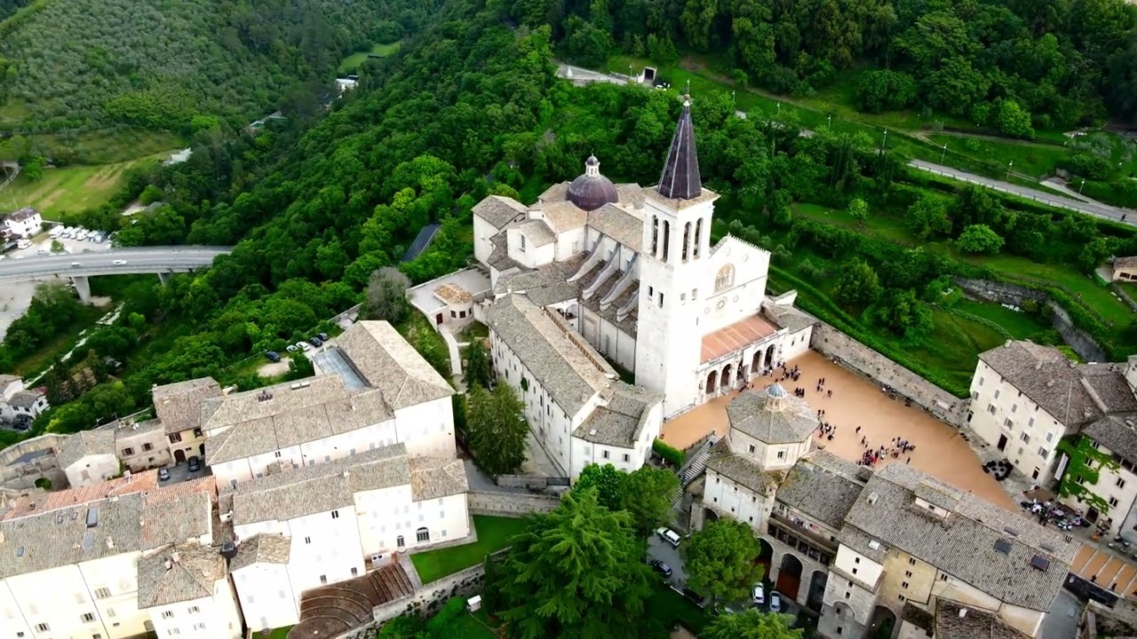 SPOLETO sorvolato dal drone 4K