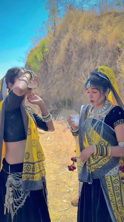 thandi Thandi matki ma vojiya Ni tadi pile vevan jabro majo aave Adivasi Girls Timli Dance