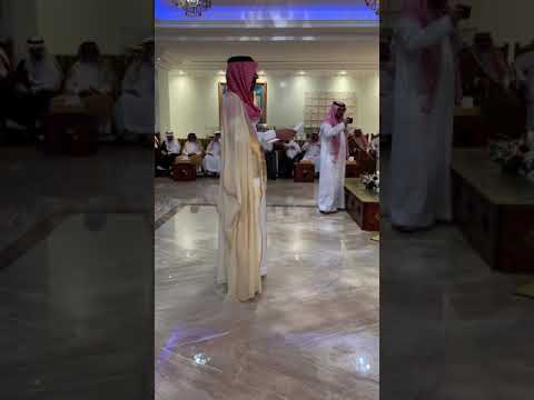 الشاعر سلطان بن بطر في مجلس الشيخ فرحان