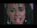 Miniature de la vidéo de la chanson Keep On Movin' (Booker T Mix)