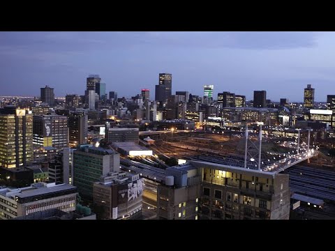 Vidéo: Le Zimbabwe a-t-il réévalué sa monnaie ?