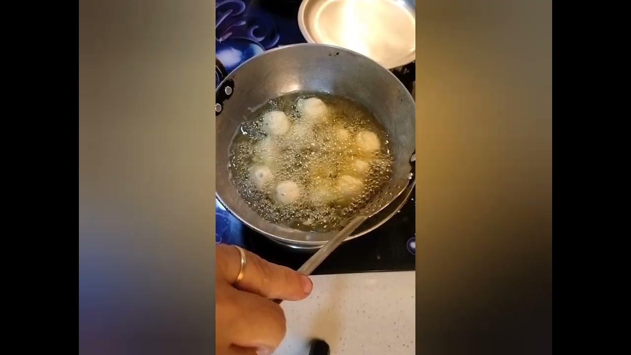 रूई जैसे मुलायम मुंह में घुलने वाले दही बड़े 😋😋