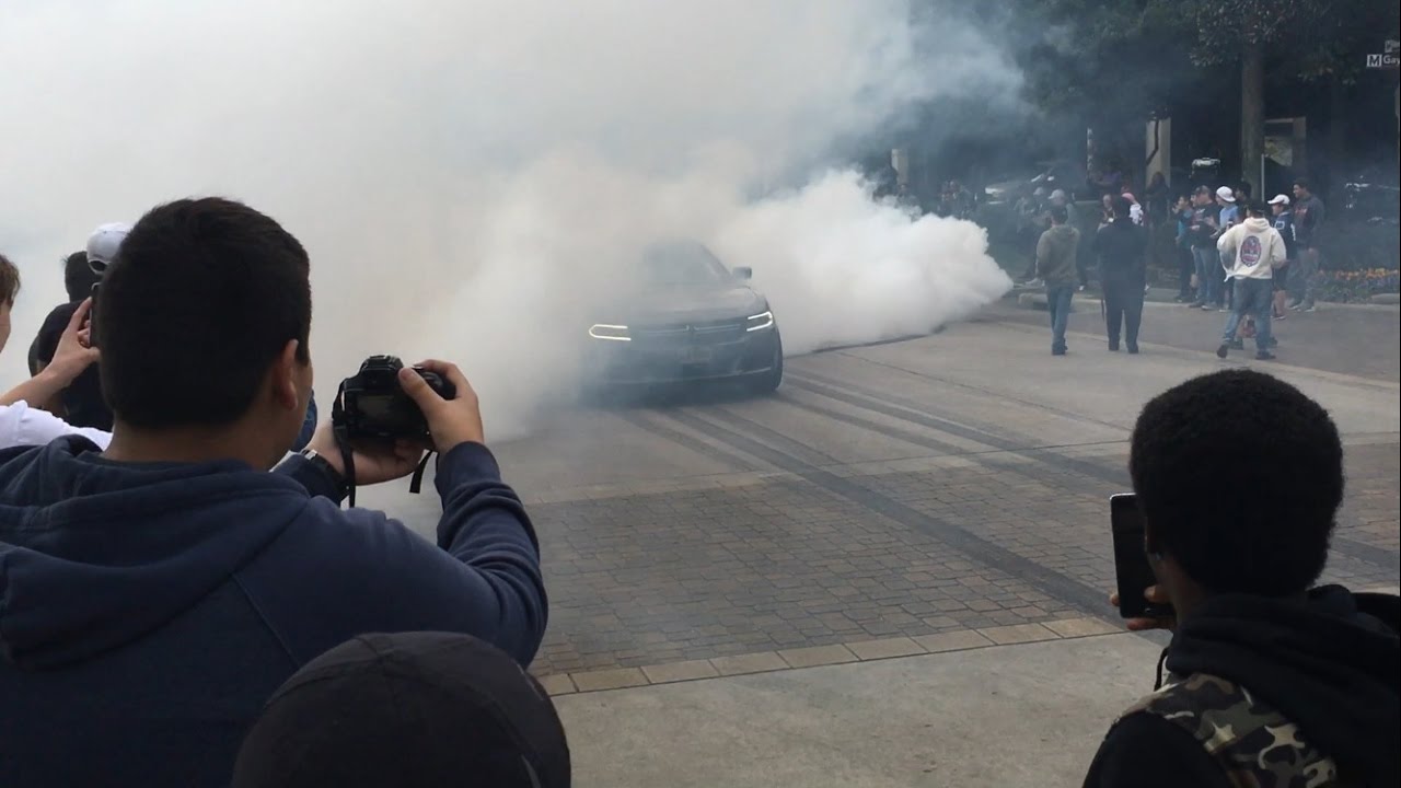 HELLCAT SHUTS DOWN CARS AND COFFEE!! - YouTube