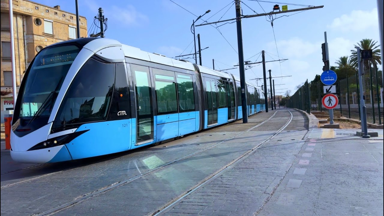 مدينة مستغانم: جولة من محطة الترامواي القطار إلى ساحة الاستقلال بوسط المدينة