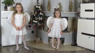 Ala i Oliwia Mroczek- Kurzawa śpiewają 