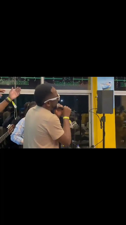 DJ ARDILES CANTANDO AO VIVO A MÚSICA “FESTA DE FAMÍLIA” NA FESTA DA MAMASA