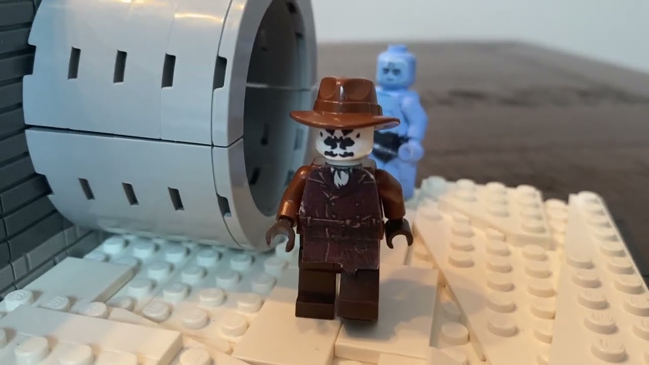 LEGO Watchmen MOC (Rorschach and Dr. Manhattan)