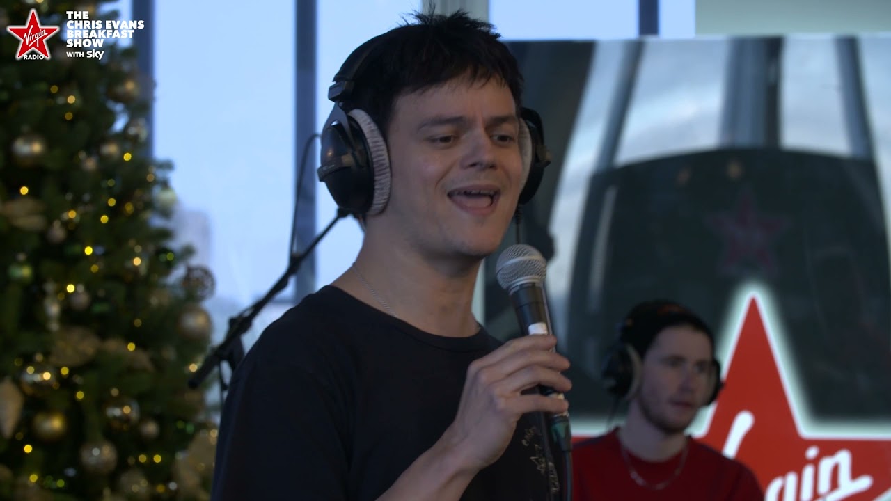 Jamie Cullum - Winter Wonderland (Live on The Chris Evans Breakfast Show with Sky)