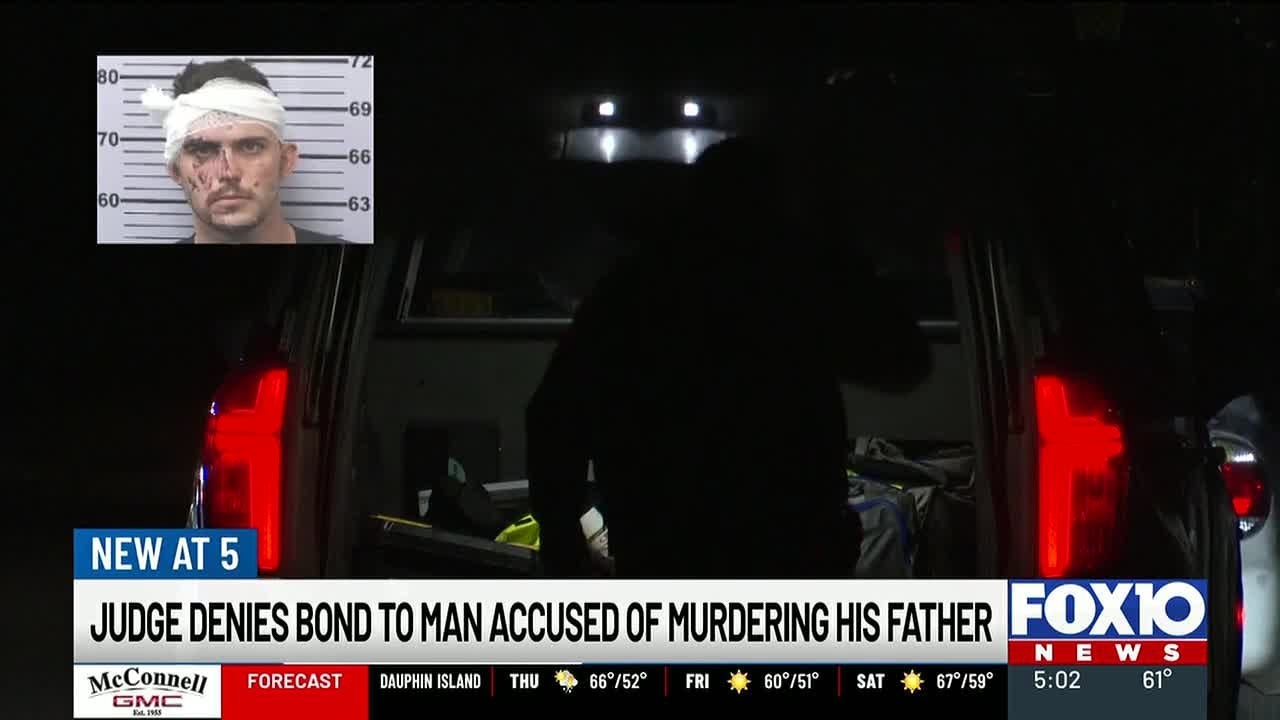 Judge denies bond for man accused of stabbing father to death - YouTube