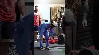 Professional Powerlifter doing prank in gym (Via YT: ANATOLY #prank #anatolyprank #gymmotivation#gym