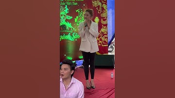 Ca sĩ Châu Ngọc Tiên vô cùng sinh đẹp tại buổi giỗ tổ nhà Nsut Kim Tiểu Long