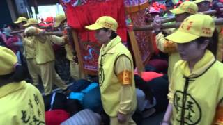 20160320清晨約6點10分抵達元長市區信眾虔誠又熱情銘炮連連迎接媽祖