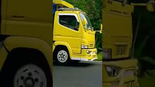 Truk Mitsubishi fuso kuning polos tetap keren