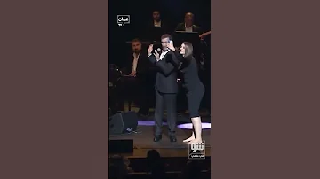 Shorts رد فعل كاظم الساهر بعدما فاجأته معجبة على المسرح 