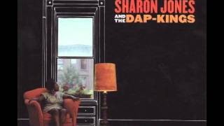 Vignette de la vidéo "Sharon Jones & The Dap-Kings - How Do I Let A Good Man Down?"