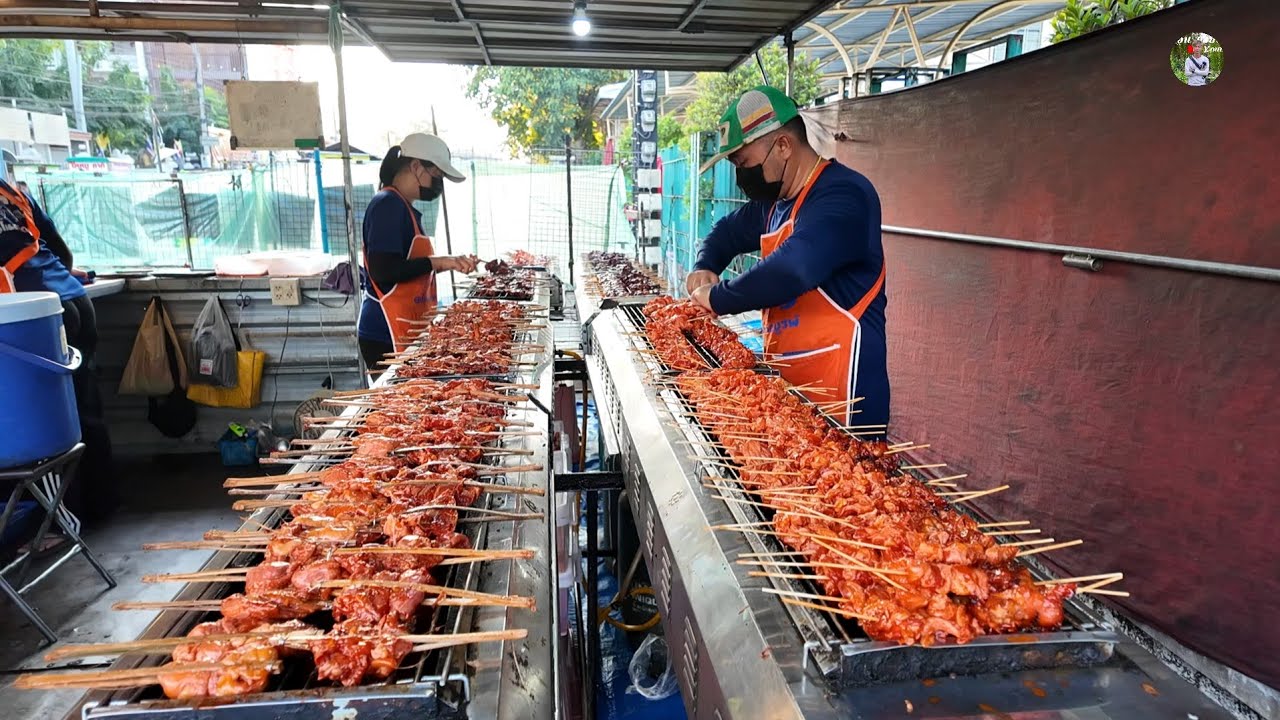 ขายวันละ 3 ชั่วโมงหมด‼️ไก่ย่าง5บาท 8เตาย่างไม่หยุด!! ขวัญใจคนหาเช้ากินค่ำ ของดีเมืองโคราช