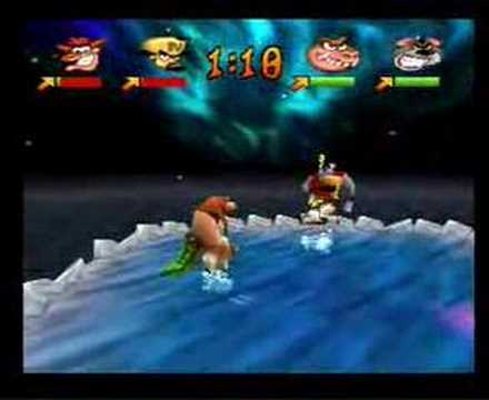 Crash Bash gameplay PS1 Polar Panic.... bonkers!!  (www.chilloutgames.co.uk)