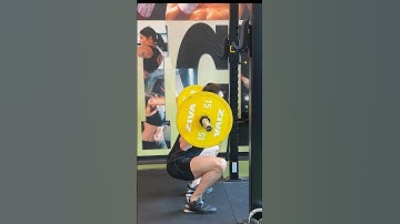 Learn how to barbell pause squat with perfect technique #squat #legsworkout #lowerbodyworkout