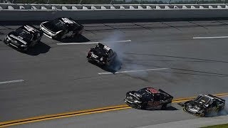 Blaney, Buescher bump drafting sparks wreck