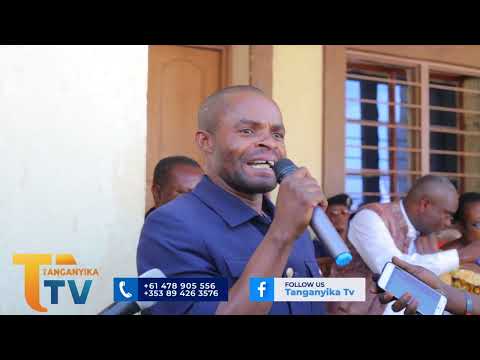 PATRIOTS IN BARAKA TOWN HAVE BEEN GIVEN AN AMBULANCE BY MAKAMO GOVERNOR JEAN JACQUES ELAKANO