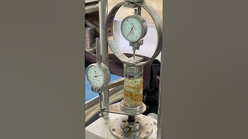 Laboratory Unconfined compression test #soilmechanics