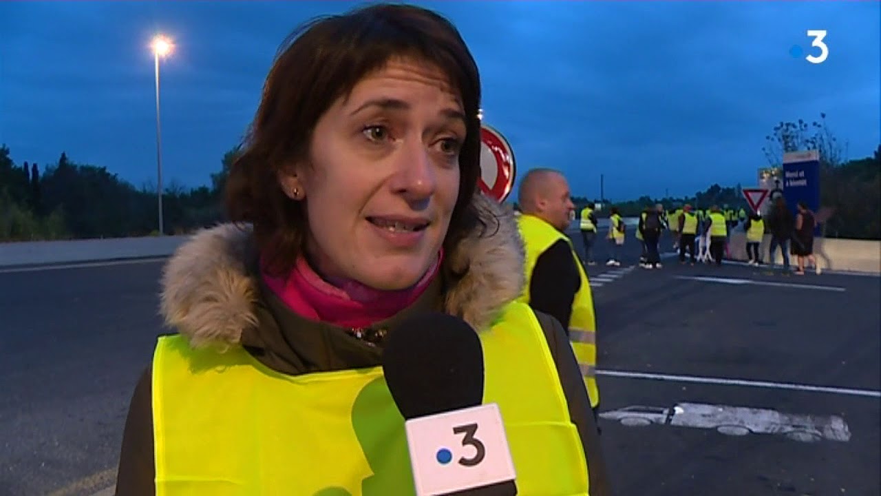 Le Boulou Les Gilets Jaunes Bloquent Les Chauffeurs Routiers