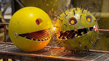 Pacman Teams Up with Walking Robot to Outsmart Lava Traps and Chain Chomp Enemies