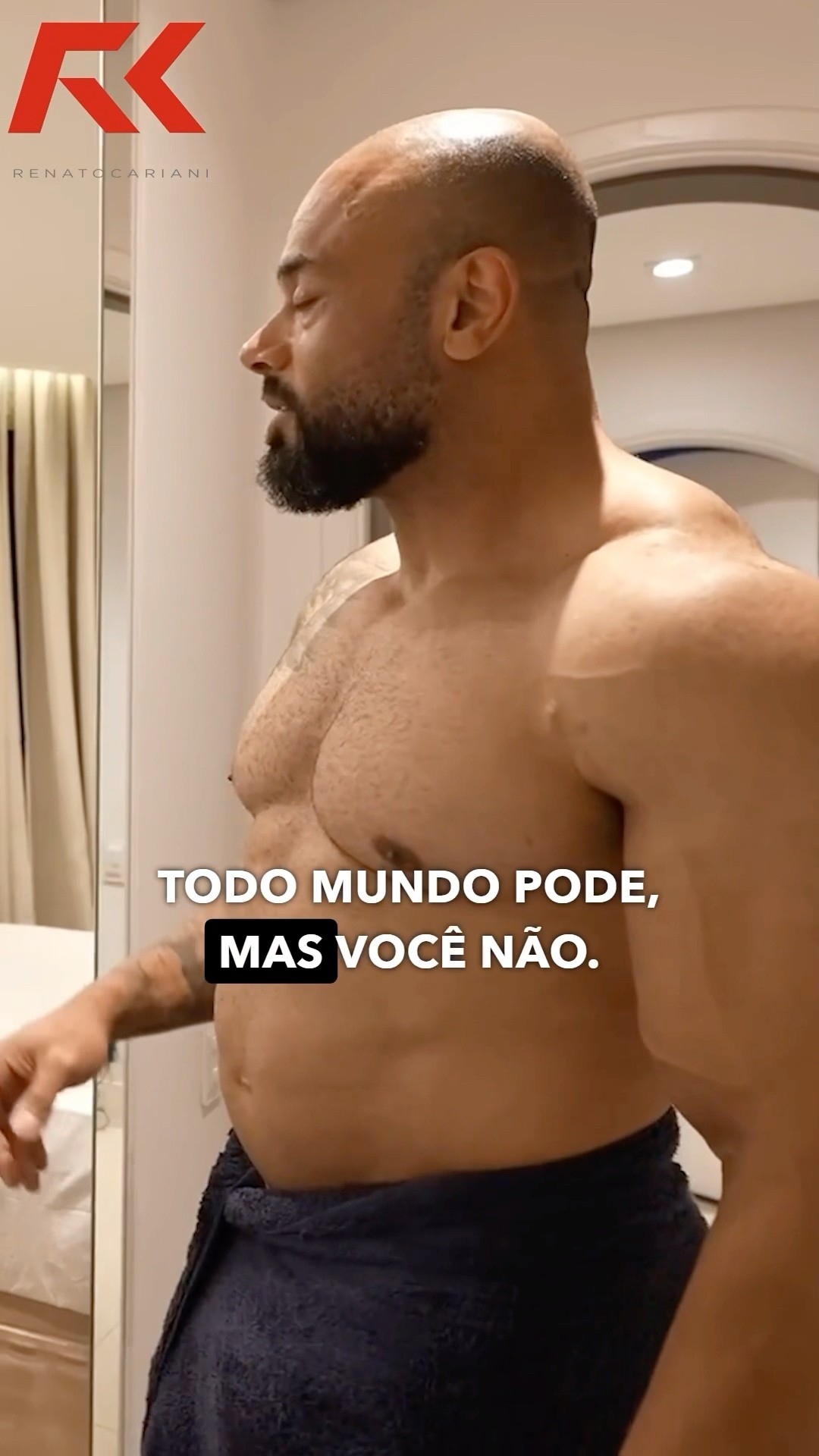 TODO MUNDO PODE MENOS O TOGURO! ? #juliobalestrin #toguro #resenha #meme #treino #shape #dieta