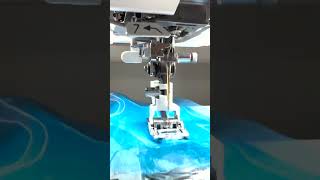 Using the AcuFeed Dual Feed Foot