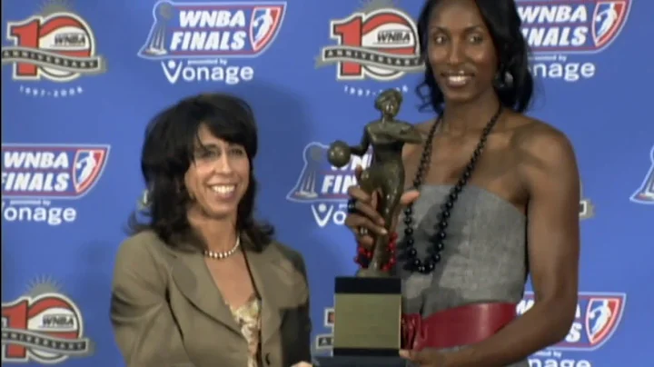 Becoming a Mother: Lisa Leslie