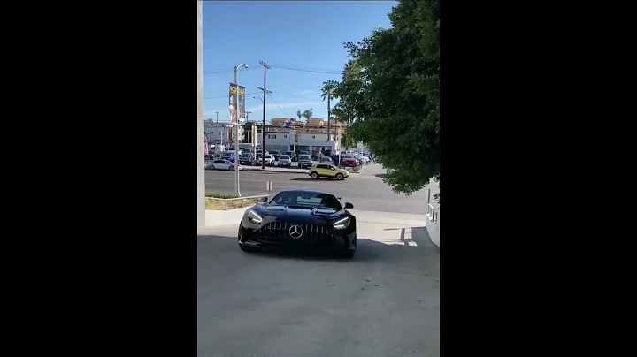 The Mercedes-AMG GT - built to thrill  🔥🔥 - 天天要闻