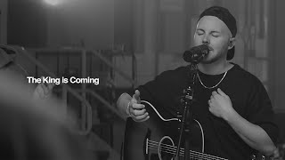 RED ROCKS WORSHIP - The King Is Coming: Lyric Video