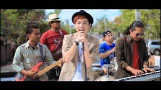 လူပျိုလှည့်တေး (Version 2)  - Bunny Phyoe [ Lu Pyo Hlet Tay - Version 2 |  MV ]