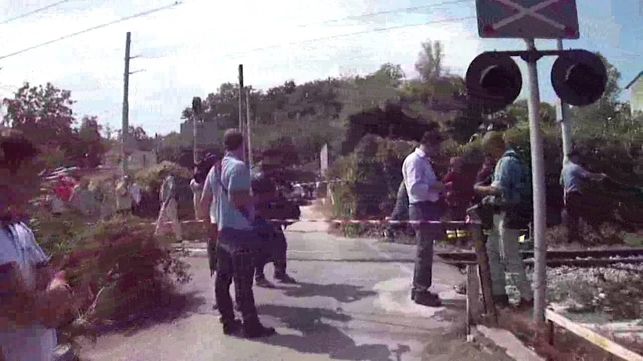 Somma Vesuviana, incidente trenoauto YouTube