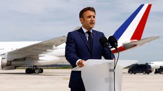 Pourquoi Macron a-t-il pris la parole avant de s'envoler pour la Roumanie ?